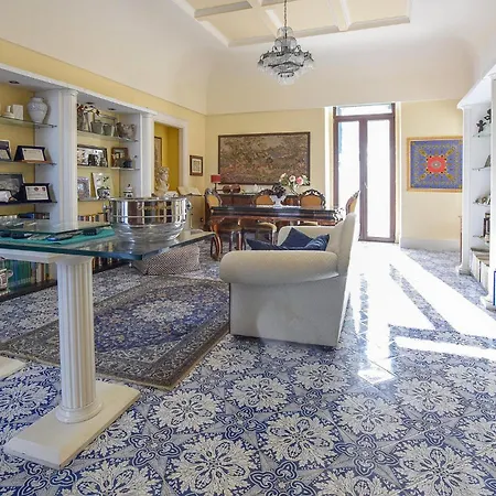 Holiday home 5 Bedroom Lovely In *